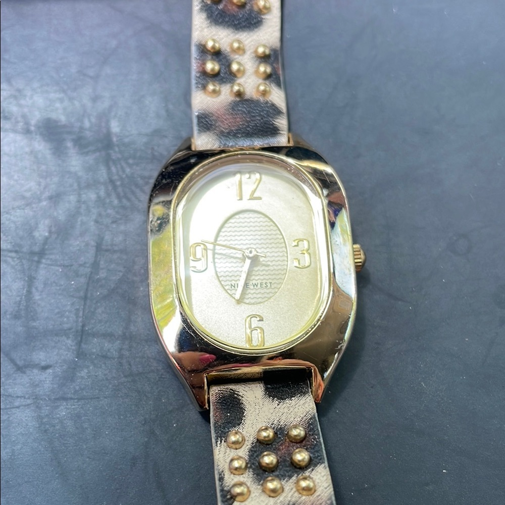 Anne Klein Gold Smartwatch with Elegant Design